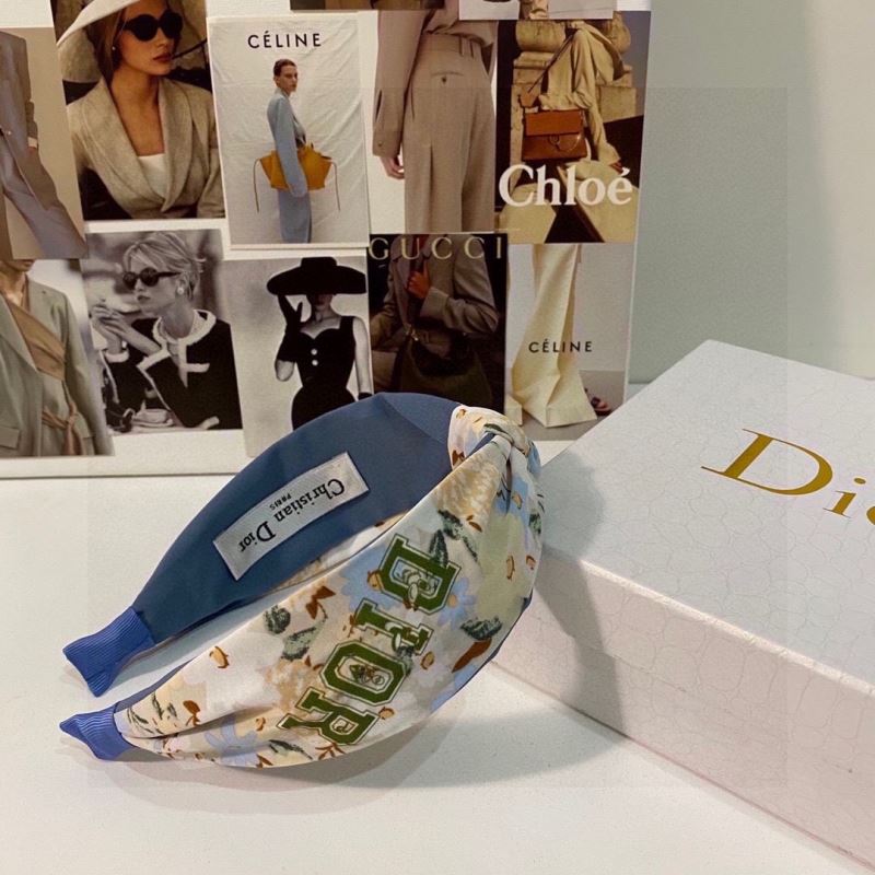 CHRISTIAN DIOR